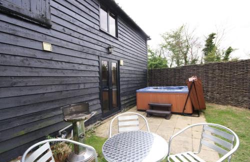 Uggeshall House | The Cart Lodge-E3568