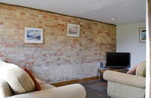 Uggeshall House | The Cart Lodge-E3568