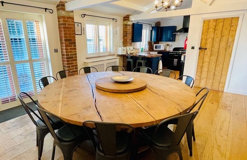 Brightlingsea Cottage | The Cart Lodge at Lee Wick Farm Cottages