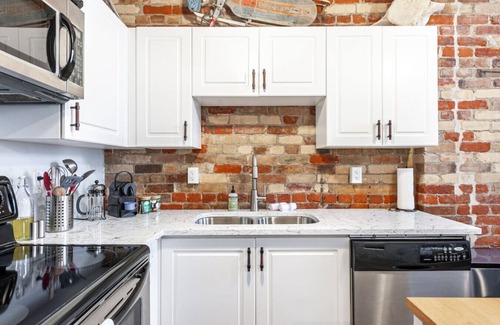 Stratford Apartment | The Cartographer’s Loft