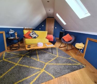 Irstead House | The Cartshed, Coltishall, Norfolk
