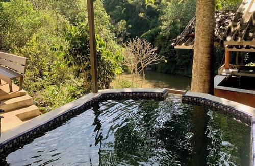 Kuet Chang Villa | The Cascade - Mae Taeng Waterfall Bungalows