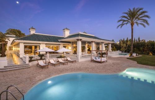 Forte dei Marmi Villa | The Casetta in Capriglia