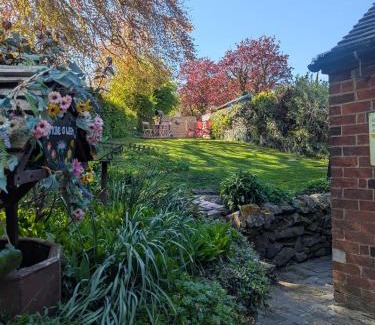 Fenny Bentley House | The Casey