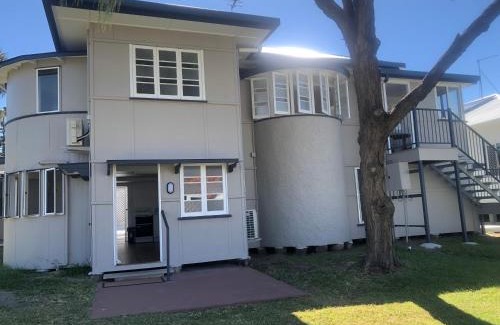 Emu Park House | The Castaway