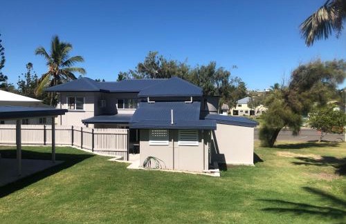 Emu Park House | The Castaway