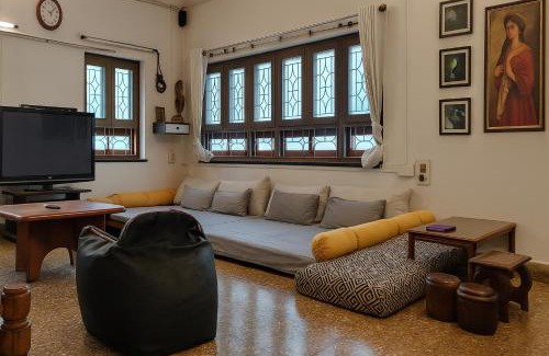 Deolali Villa | The Castle A Luxurious Family Abode