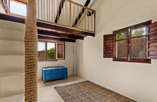 Betis House | The Cave (Large) - Luxury in the countryside