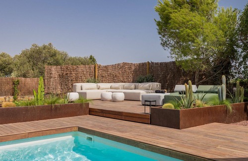 Betis House | The Cave (Large) - Luxury in the countryside