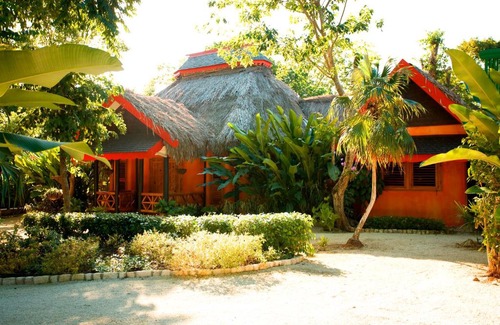Negril Resort | The Caves