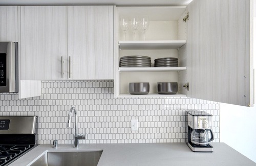 Minor Apartment | The CC Apartments, 701 16th Ave in Seattle