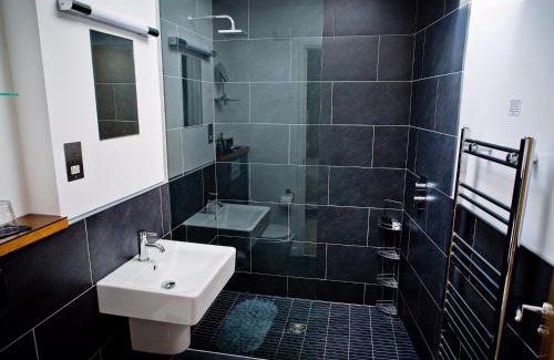 Bathford House | The Cedars