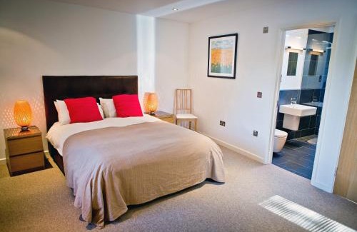 Bathford House | The Cedars