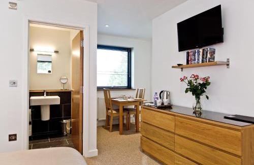 Bathford House | The Cedars