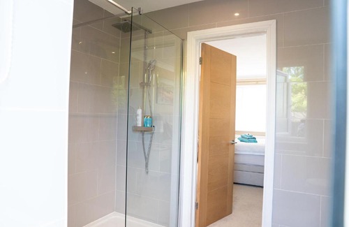 West Clandon Bed & Breakfast | The Cedars