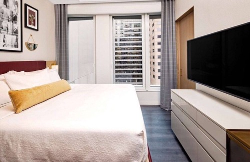 Central Park South Hotel | The Central at 5th, a Hilton Club - 1 Bedroom Premier