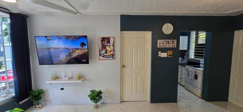 Camperdown Apartment | The Central Comfort
