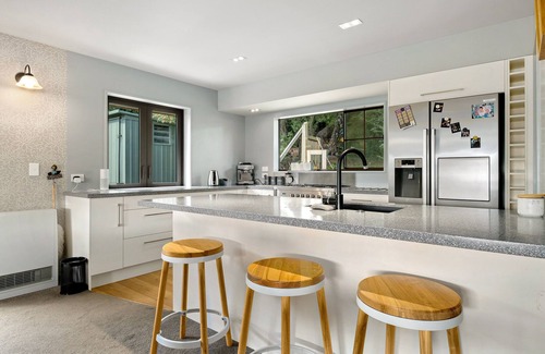 Wanaka House | The Central Lookout - Wanaka