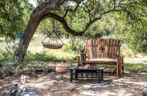 Spring Branch House | The Century Oaks