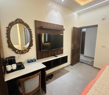 Panchkula Urban Estate Hotel | The Cerro Rico- Premium Rooms