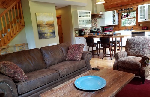 Maggie Valley Ski Chalet | The Chalet at Patricia's Place in Maggie Valley
