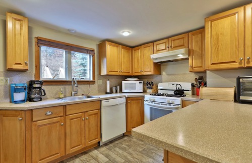 Killington Ski Chalet | The Chalet On West Park: Ski Chalet For Families, Close To Resort 5 Bedroom Chalet