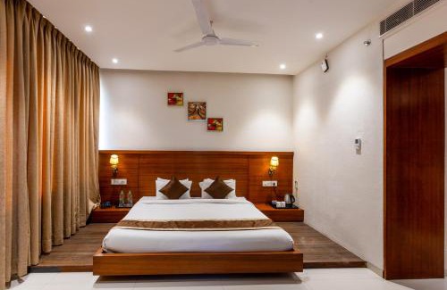 Indore Hotel | The Chandra Leela Hotel