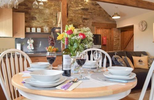 Llandysul House | The Chapel Barn