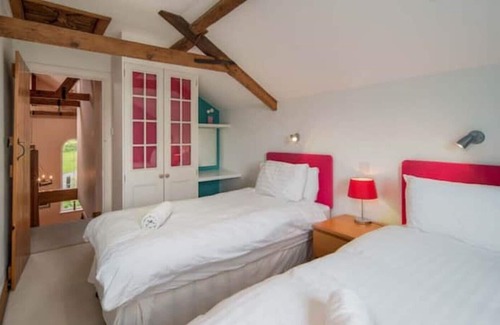 Brighstone House | The Chapel, Brighstone