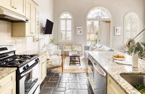 Downtown Charleston House | The Chapel by AvantStay | Gorgeous Converted Chapel in Great Location!