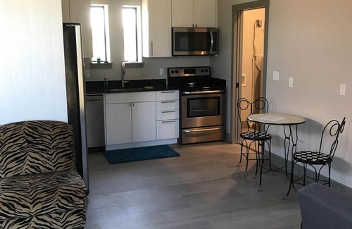 Edmond House | The Chapman House - An Urban Retreat