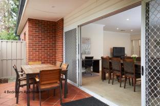 Wagga Wagga Hotel | The Charles