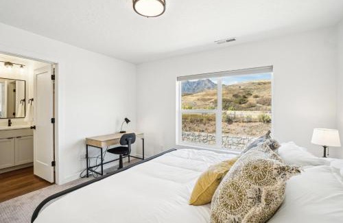 Mountain Green Apartment | The Charleston by Crafty Casitas, near Snowbasin, 2 Kings and a Queen