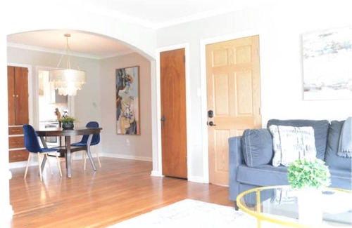 Grandview Heights Apartment | The Charleston Hot Tub Patio King Bed Fast WiFi Near OSU, Victorian Village
