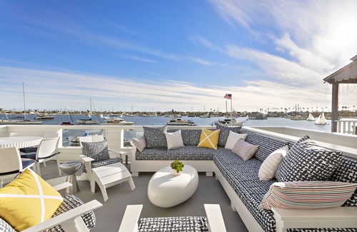 Balboa Island Apartment | The charming Balboa Island Bayfront Beach House