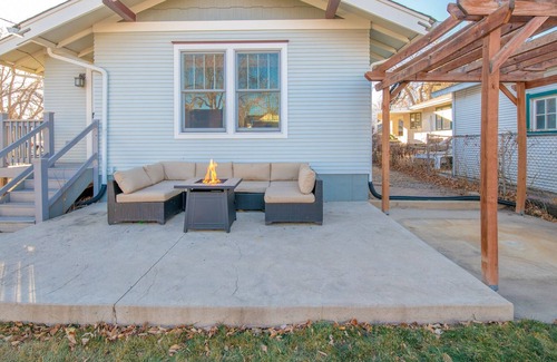 Loveland House | The Charming Craftsman in Downtown Loveland