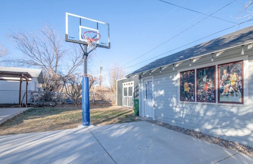 Loveland House | The Charming Craftsman in Downtown Loveland