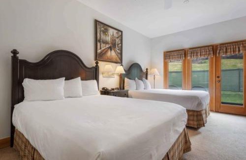 Beaver Creek Hotel | The Charter at Beaver Creek E015