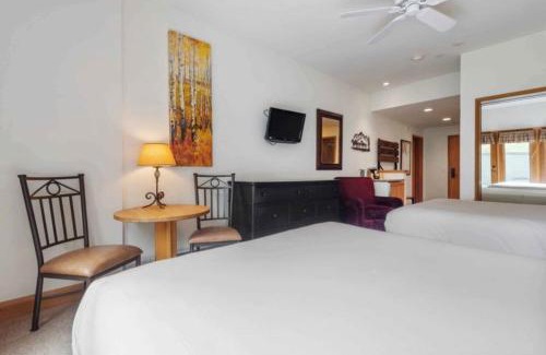 Beaver Creek Hotel | The Charter at Beaver Creek E015