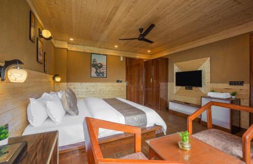 Fagu Hotel | The Charvi Retreat Hospitality l Stargaze Café l I Open Air Multi Cuisine Restaurant l Balaju Banquet Hall l Sky Night Bonfire l Free Wi-Fi Connectivity l Kufri by Exotic Stays