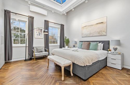 Redcliffe Villa | The Chelsea Villa