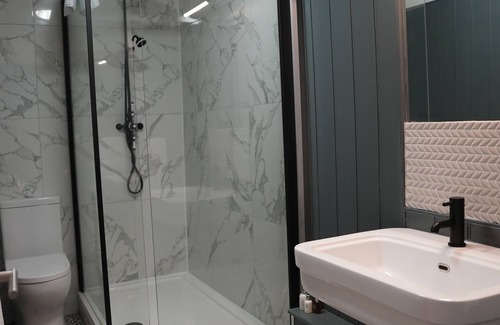 Lamberhurst Hotel | The Chequers