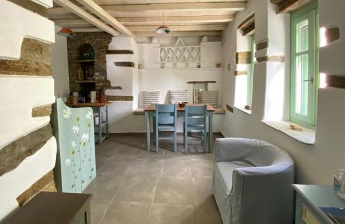 Exomvourgo House | The Cherry Tomato Village Home