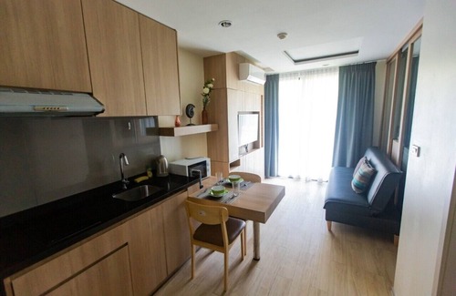 Central Pattaya Condo | The Chezz Condominium by Patsamon