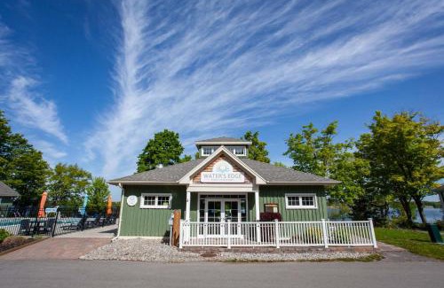 Cherry Valley House | The Chickadee - 21 Farm View