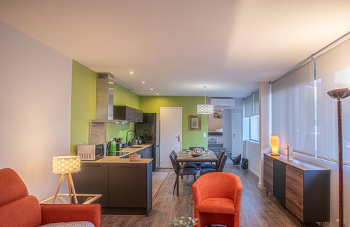 Limoges Apartment | The Chinchauvaud Cosy - Oasis of Freshness in the Heart of the City