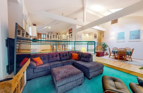 Crescent City House | The Choli House