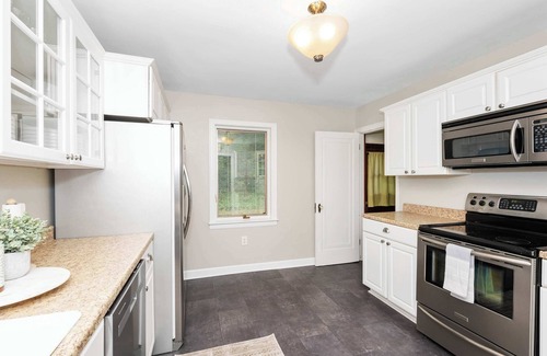 Roselawn Finance House | The Cincinnati Charm