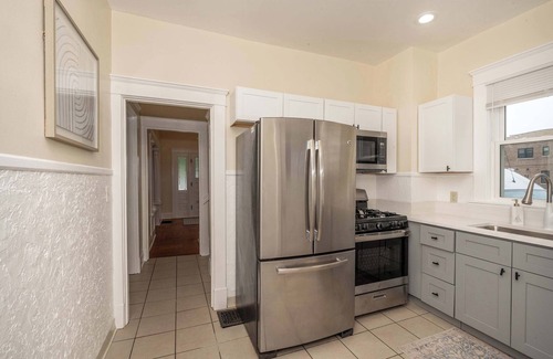 Roselawn Finance House | The Cincinnati Cottage