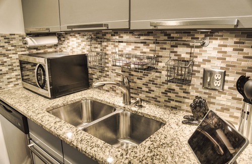 East Walnut HIlls House | The Cincy Hideaway, <5min to Downtown